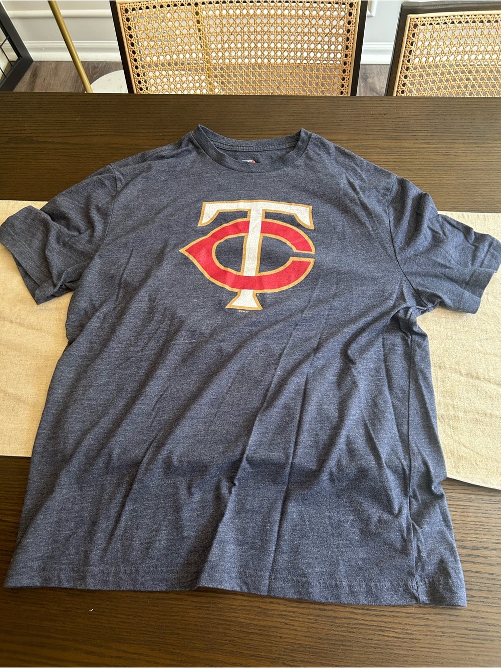 Minnesota Twins MLB Men’s T-Shirt – Large – Heather Navy TC Logo